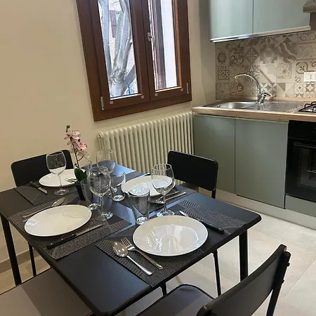 Apartment La Rivazza - Autodromo- Private Parking Imola