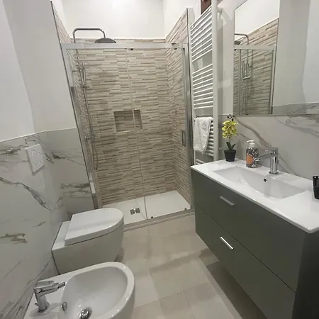 Apartment La Rivazza - Autodromo- Private Parking Imola